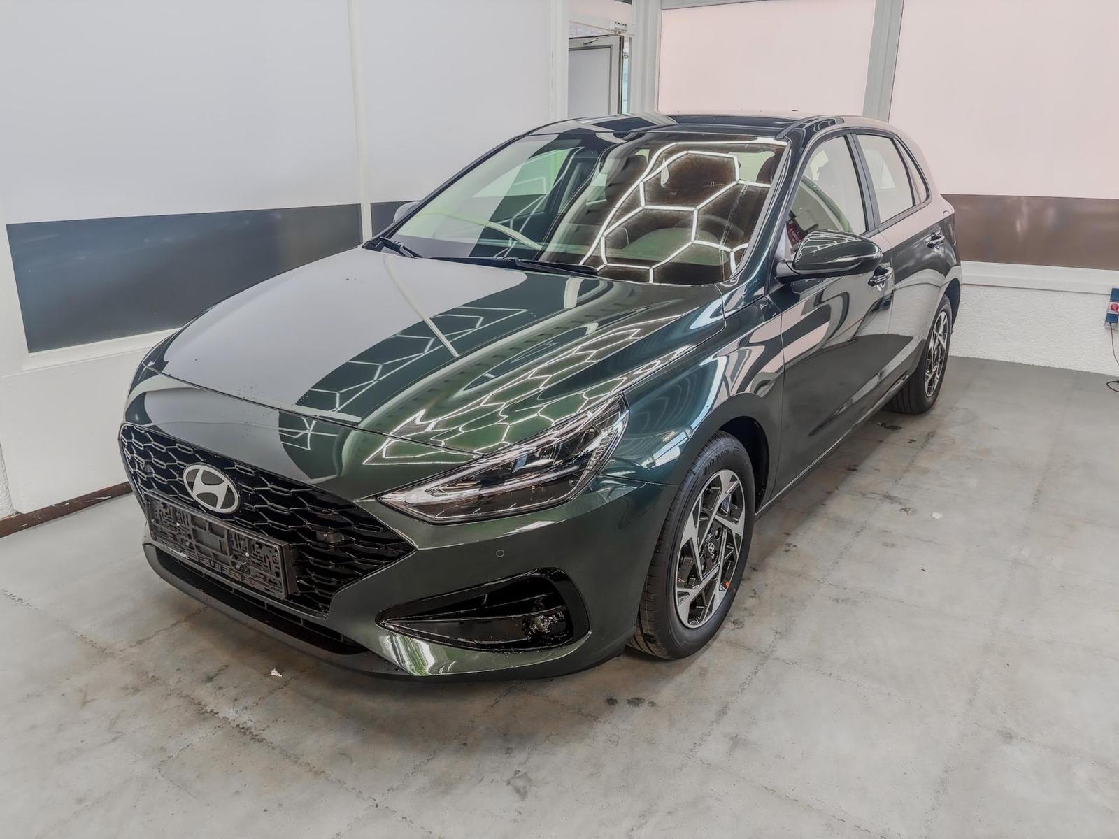 Hyundai i30 STYLE DCT NAVI WP ALU LED RFK PDC 1.6 T-G...