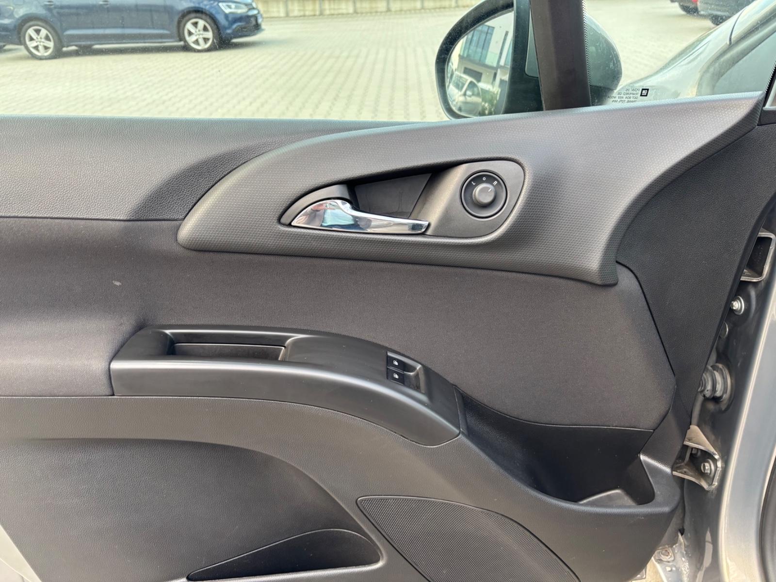 Opel Meriva B Active/Automat/140ps/TÜV Neu