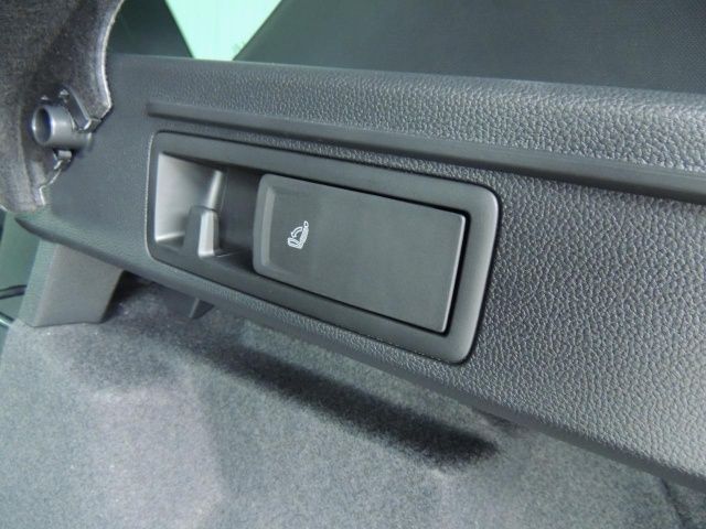 Fahrzeugabbildung Cupra Ateca TSI 4Drive DSG Sportpaket Navi LED Klima