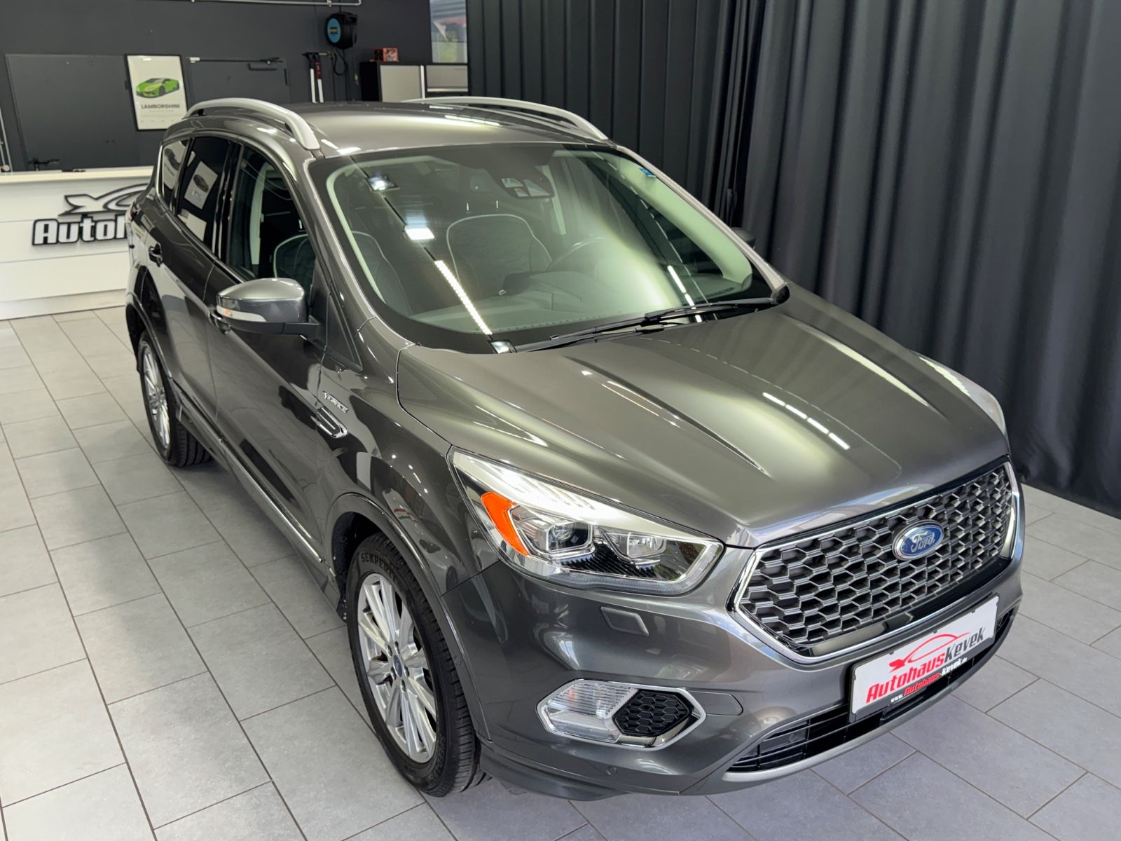 Fahrzeugabbildung Ford Kuga Vignale|SONY|AHK|NAVI|LEDER