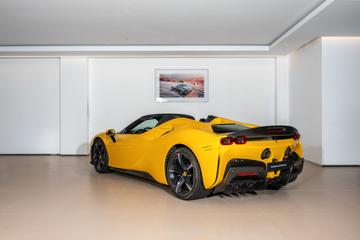 2022 Ferrari SF90 照片 6