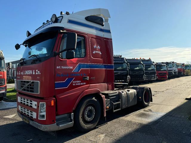 Volvo FH 440 4X2 MANUAL GEAR - HOLLAND TRUCK TÜV UNTIL