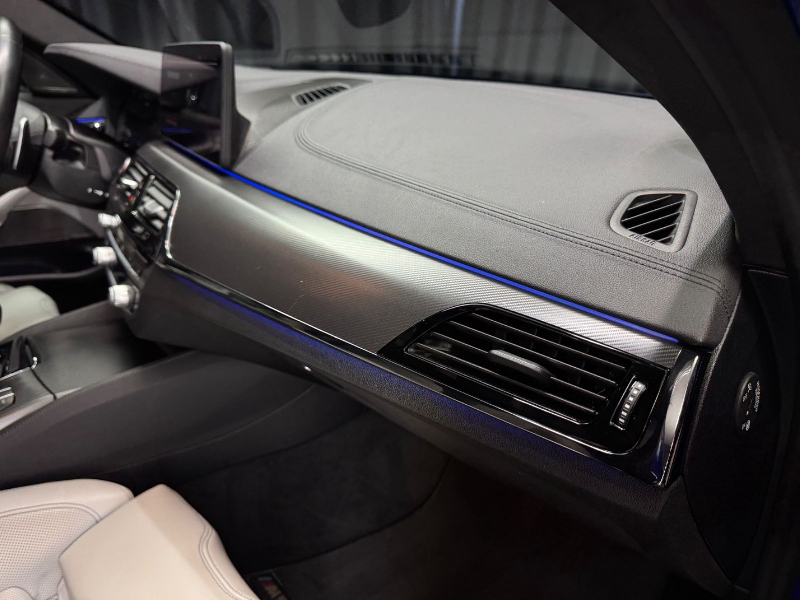 Fahrzeugabbildung BMW M5 Limousine Competition|KERAMIK|HEAD-UP|