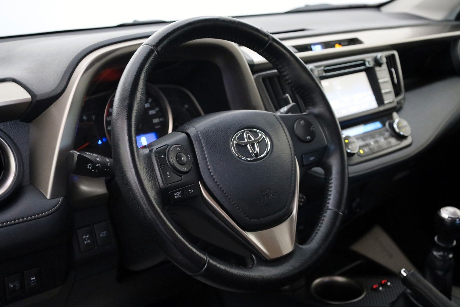 Fahrzeugabbildung Toyota RAV4 Edition 4x4, Kamera, SH, PDC, AHK, SR+WR