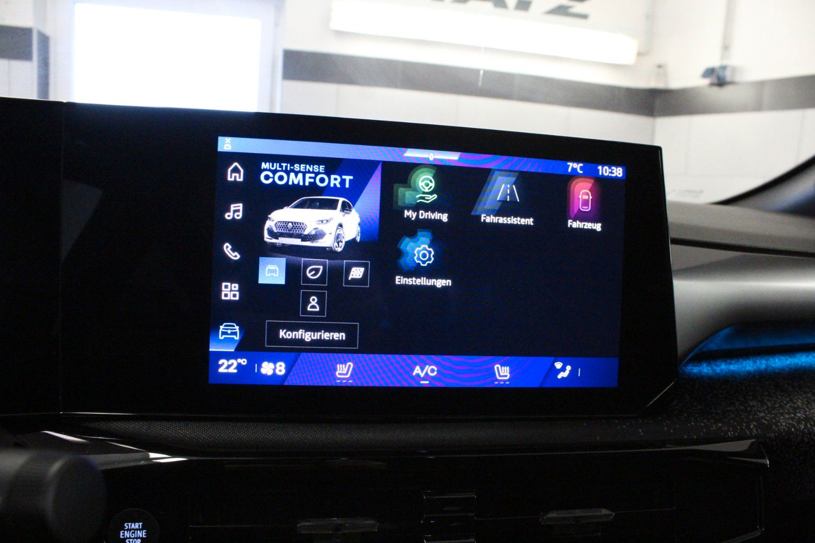 Fahrzeugabbildung Renault Clio TCe 115 Techno *Winter*Safety-Paket*