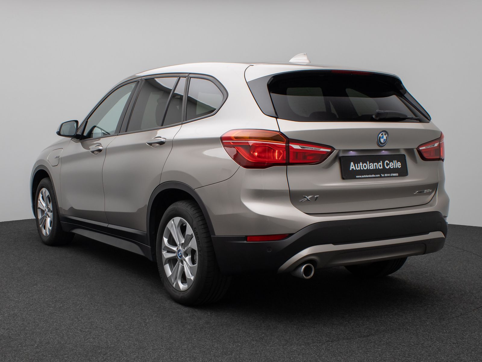Fahrzeugabbildung BMW X1 xD25e  DAB Navi Lordos Geschwindigkeitsreg