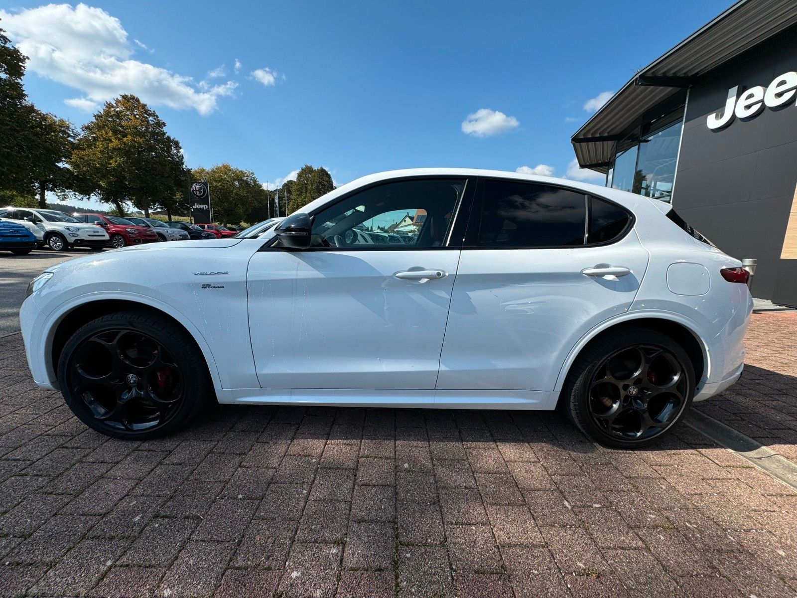 Fahrzeugabbildung Alfa Romeo STELVIO VELOCE 280PS Q4 MEMORY TOTWINKEL NAVI