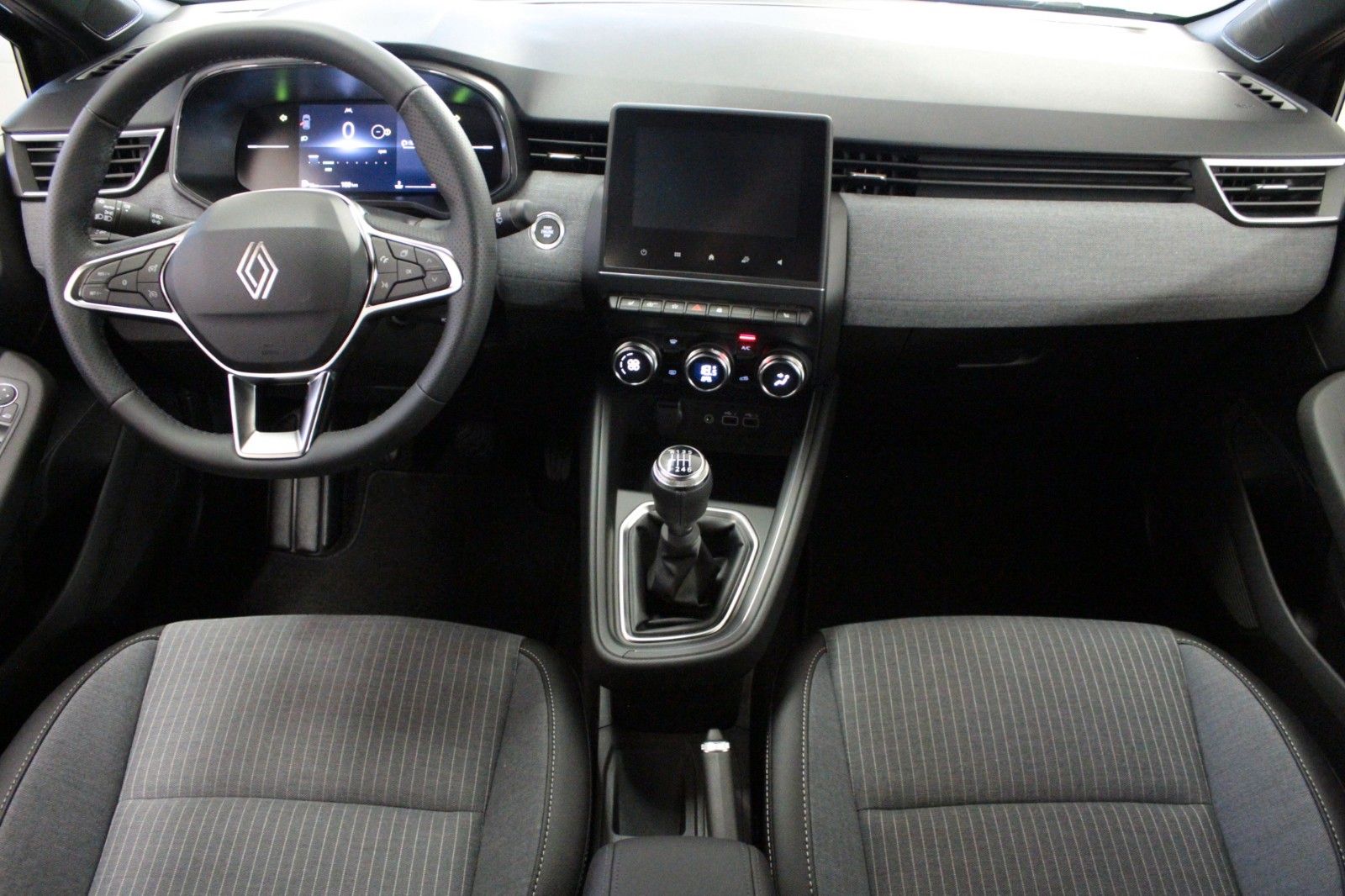 Fahrzeugabbildung Renault Clio TCe 90 Techno *Look-Paket*Winter-Paket*