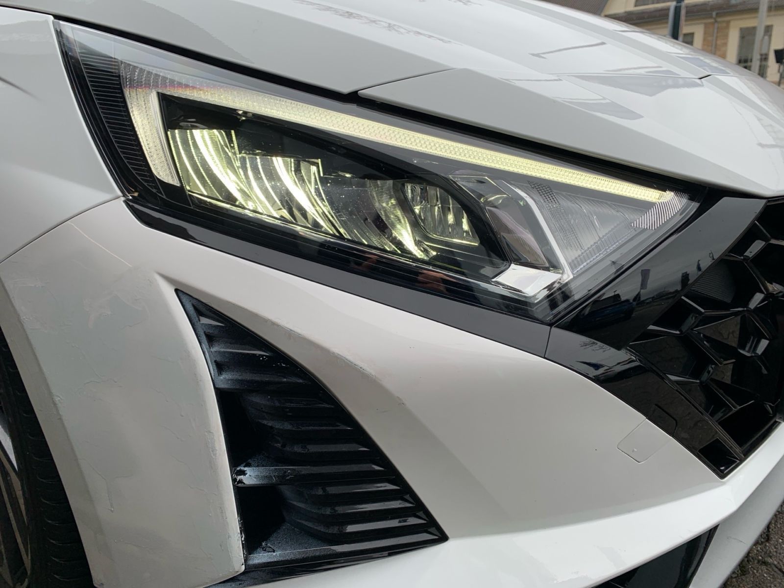 Fahrzeugabbildung Hyundai i20 1.0 T-GDI Trend Navi LED BOSE 1Hd