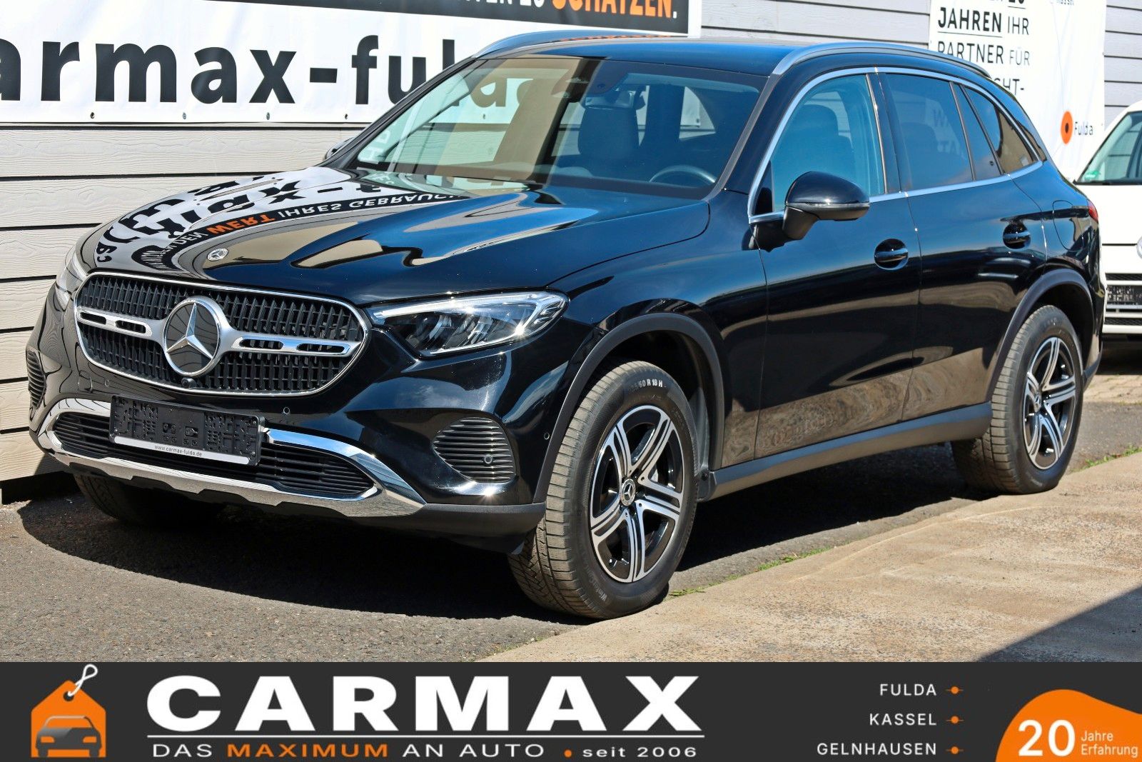 Fahrzeugabbildung Mercedes-Benz GLC 300e 4M Avantgarde T.Leder,Navi,LED,SH,Park