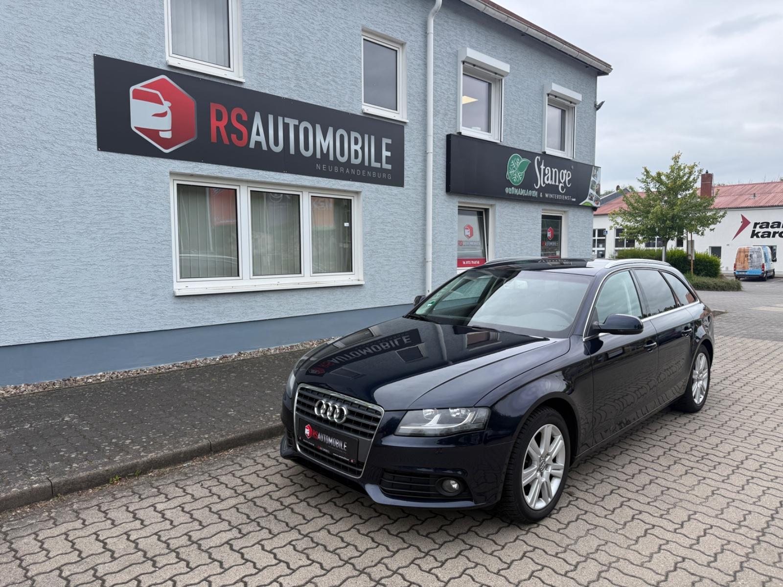 Audi A4 Avant Attraction*2.0 TFSI*PDC*Sitzheizung