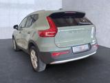 Volvo XC 40 Core 2WD Navi LED MFL BT DAB Ambientebel. - gebrauchte Volvo XC40 aus dem Jahr 2024