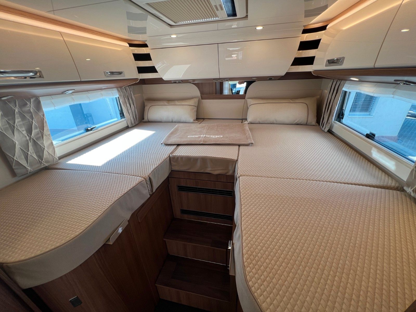 Fahrzeugabbildung Carthago chic e-line 50 LE DA / Mecedes Benz Sprinter