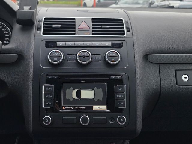 VW Touran — Foto 20