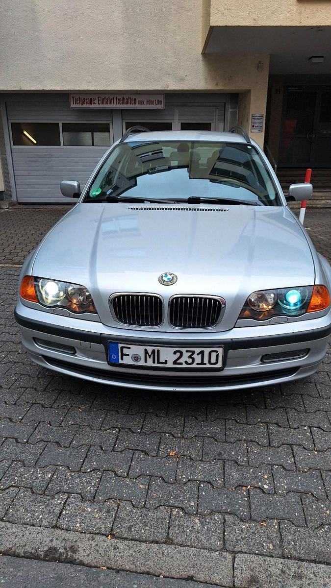 BMW 320