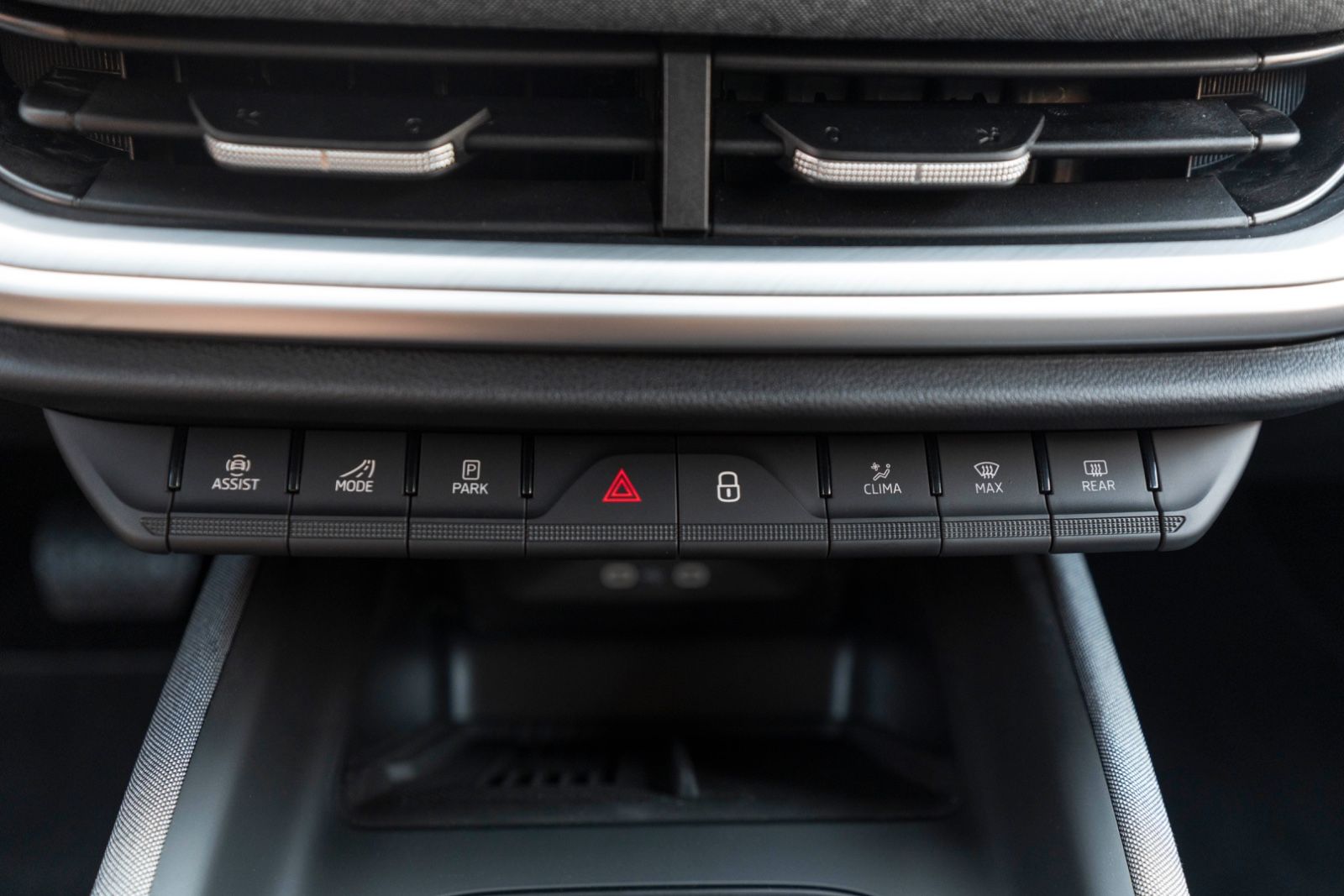 Fahrzeugabbildung SKODA Enyaq 85 LOFT CANTON HUD LED 360° AHK ACC