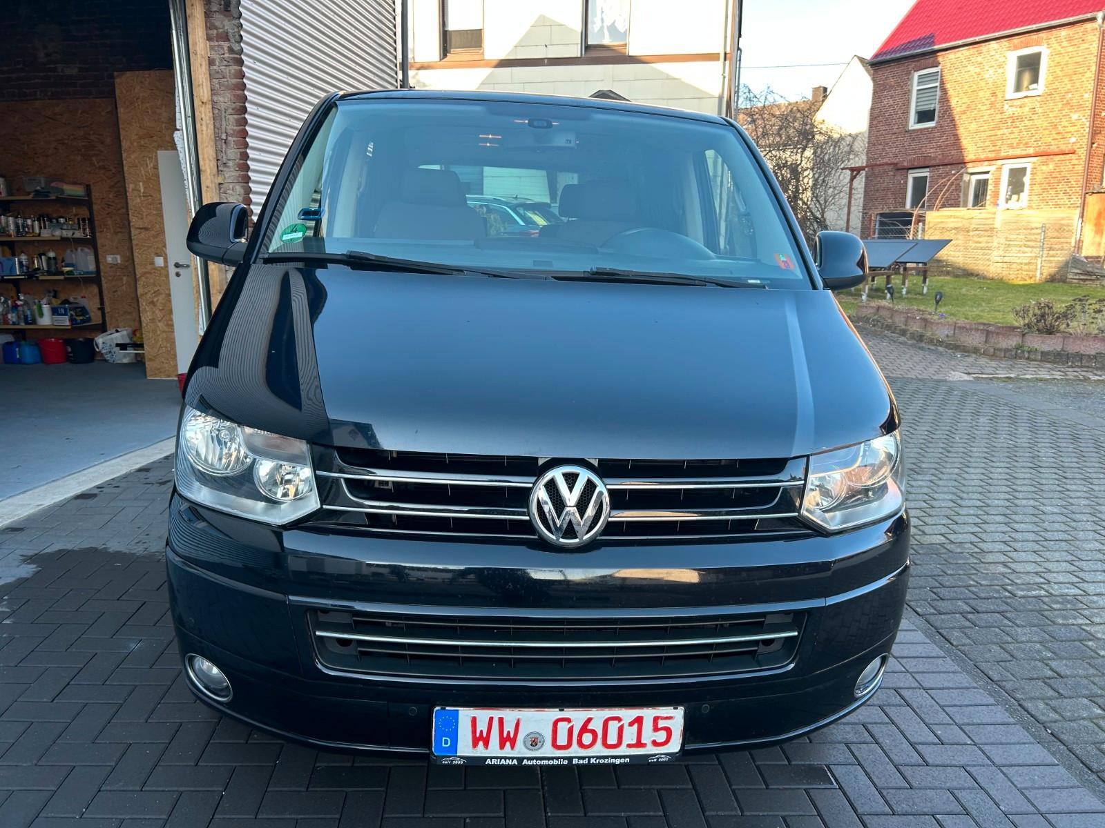 Volkswagen T5  Mulitvan Life / Wohnmobil Umbau
