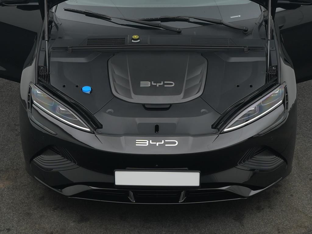 BYD SEAL