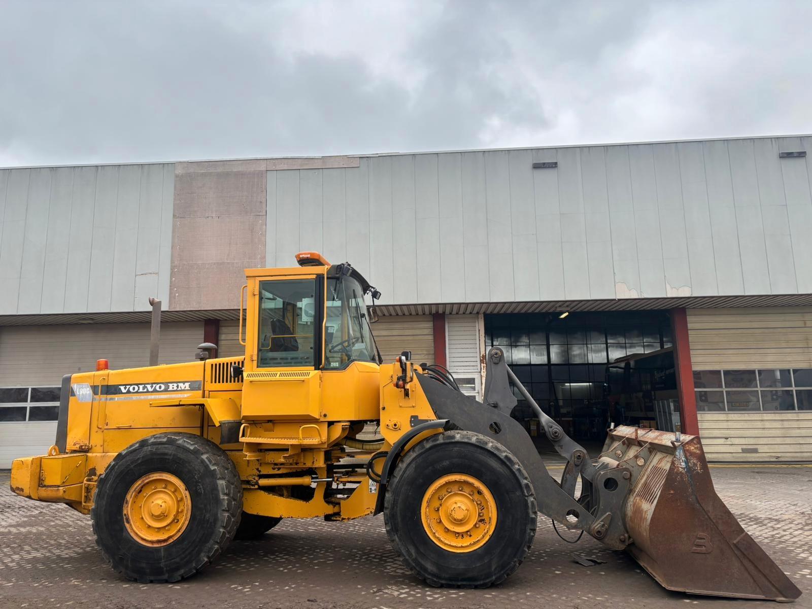 Volvo L90C