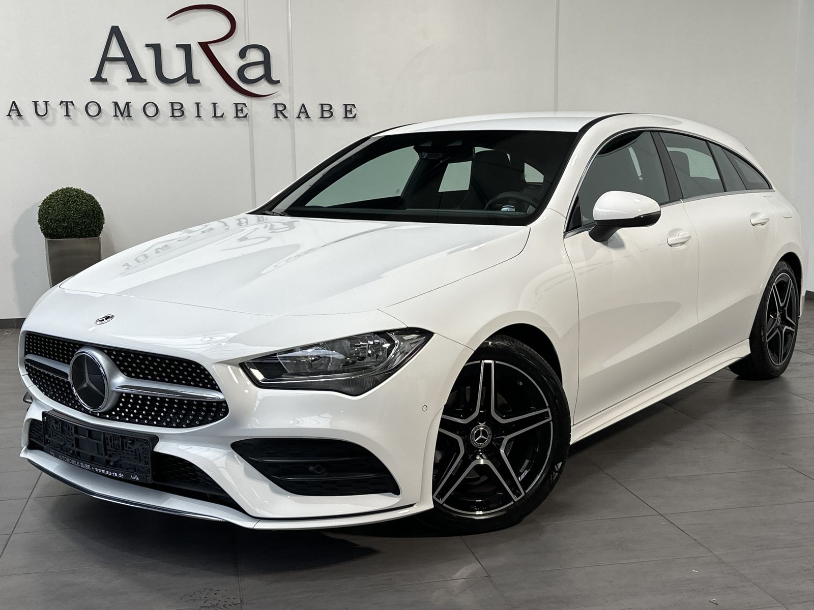 Fahrzeugabbildung Mercedes-Benz CLA 200d Shooting Brake AMG-Line NAV+KAM+CARPLAY