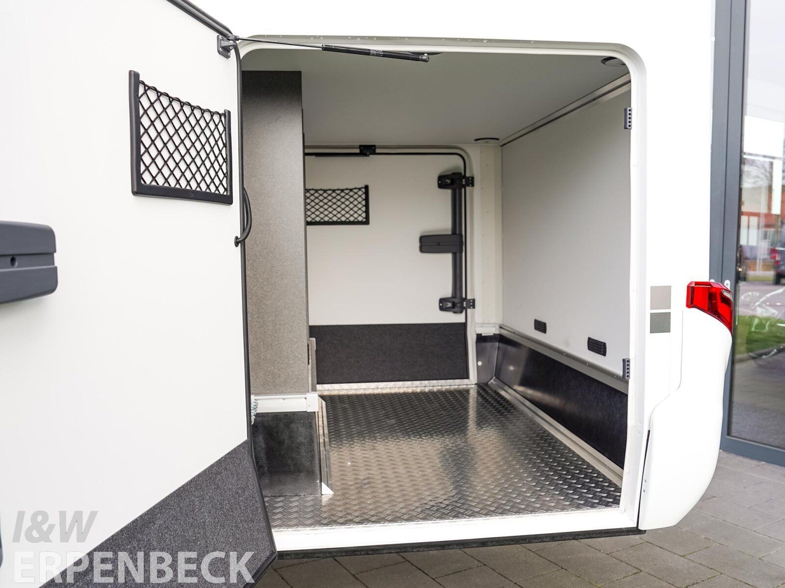 Fahrzeugabbildung HYMER / ERIBA / HYMERCAR Sprinter 417 CDI B-Klasse ML-T 580