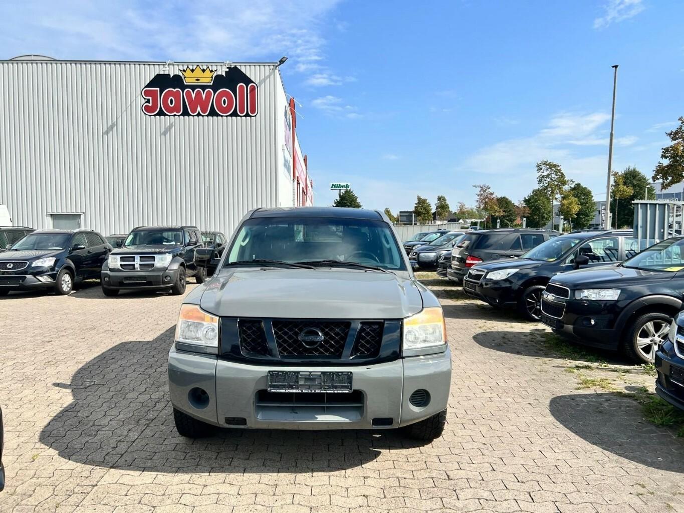 Nissan Titan 2011 — photo 20