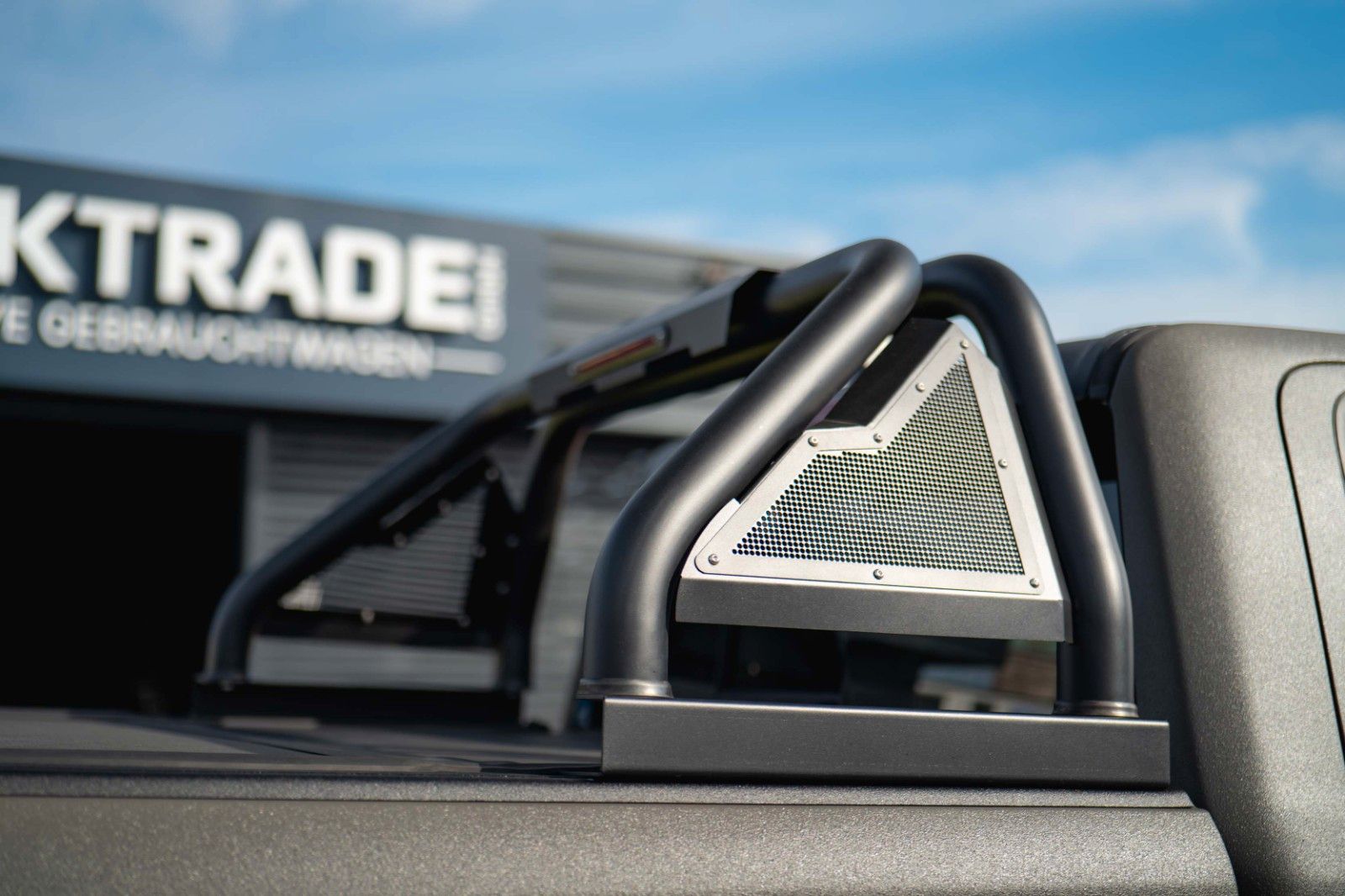 Fahrzeugabbildung Dodge RAM 5.7 V8 HEMI 4x4 OFFROAD Night LARAMIE RAPTOR