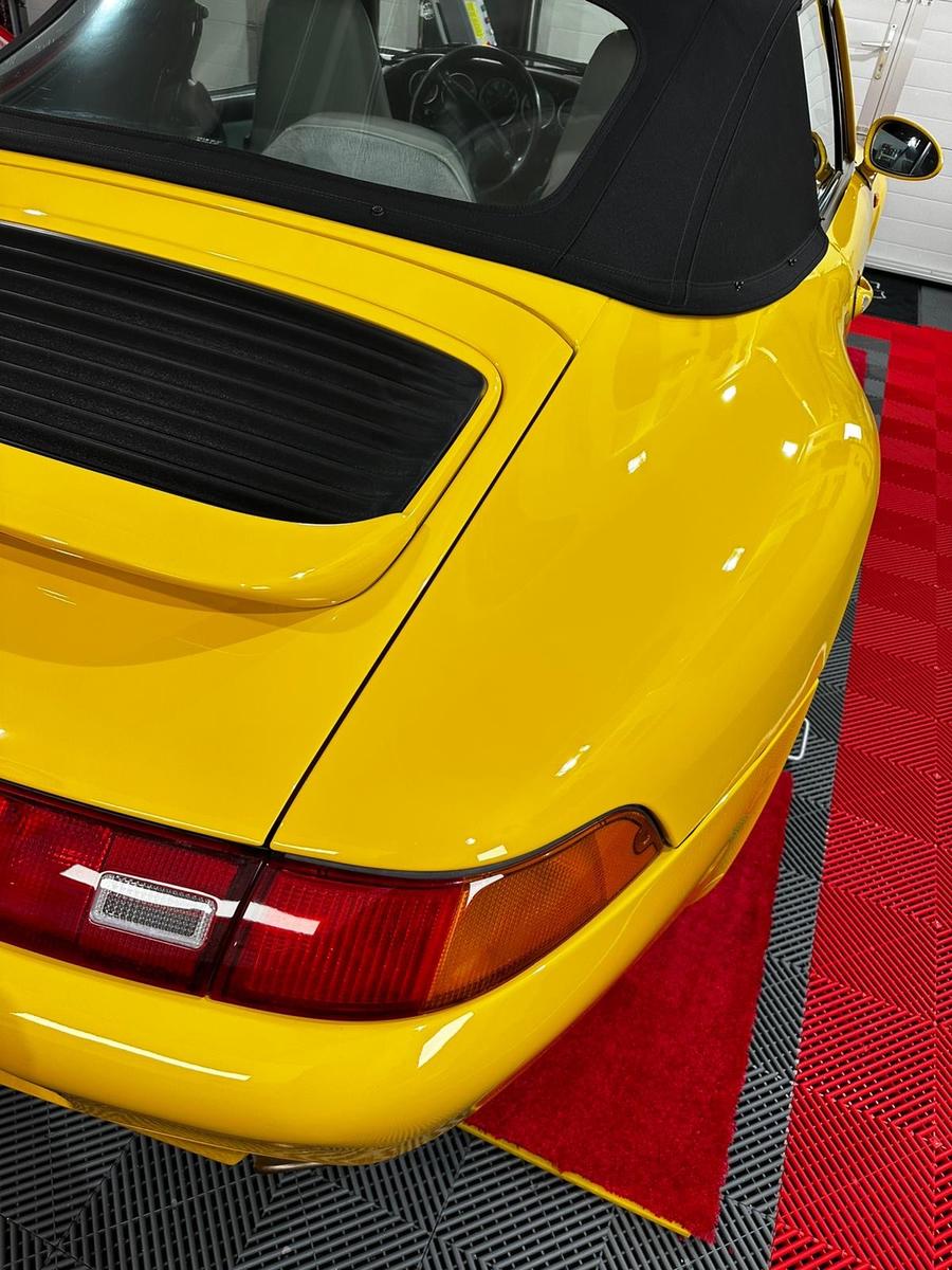Porsche 993 Carrera Cabriolet