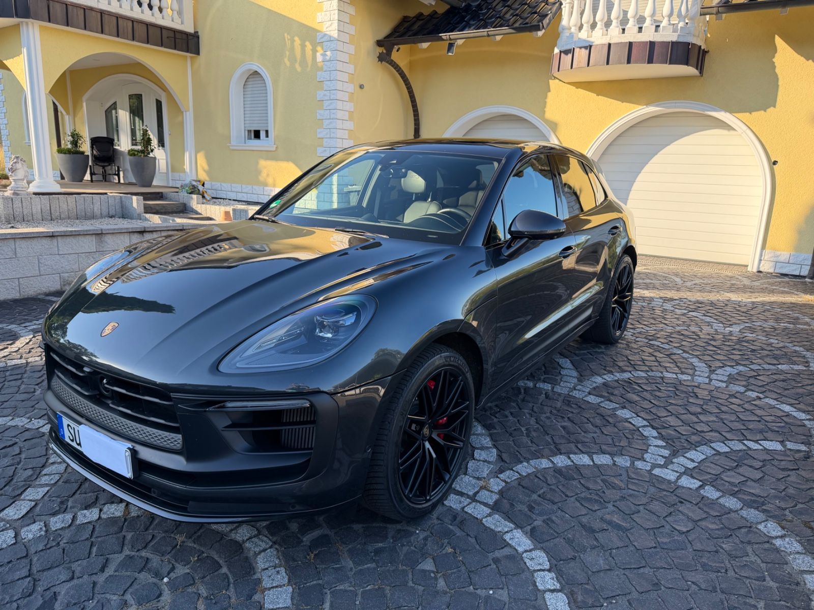 PORSCHE Macan GTS 