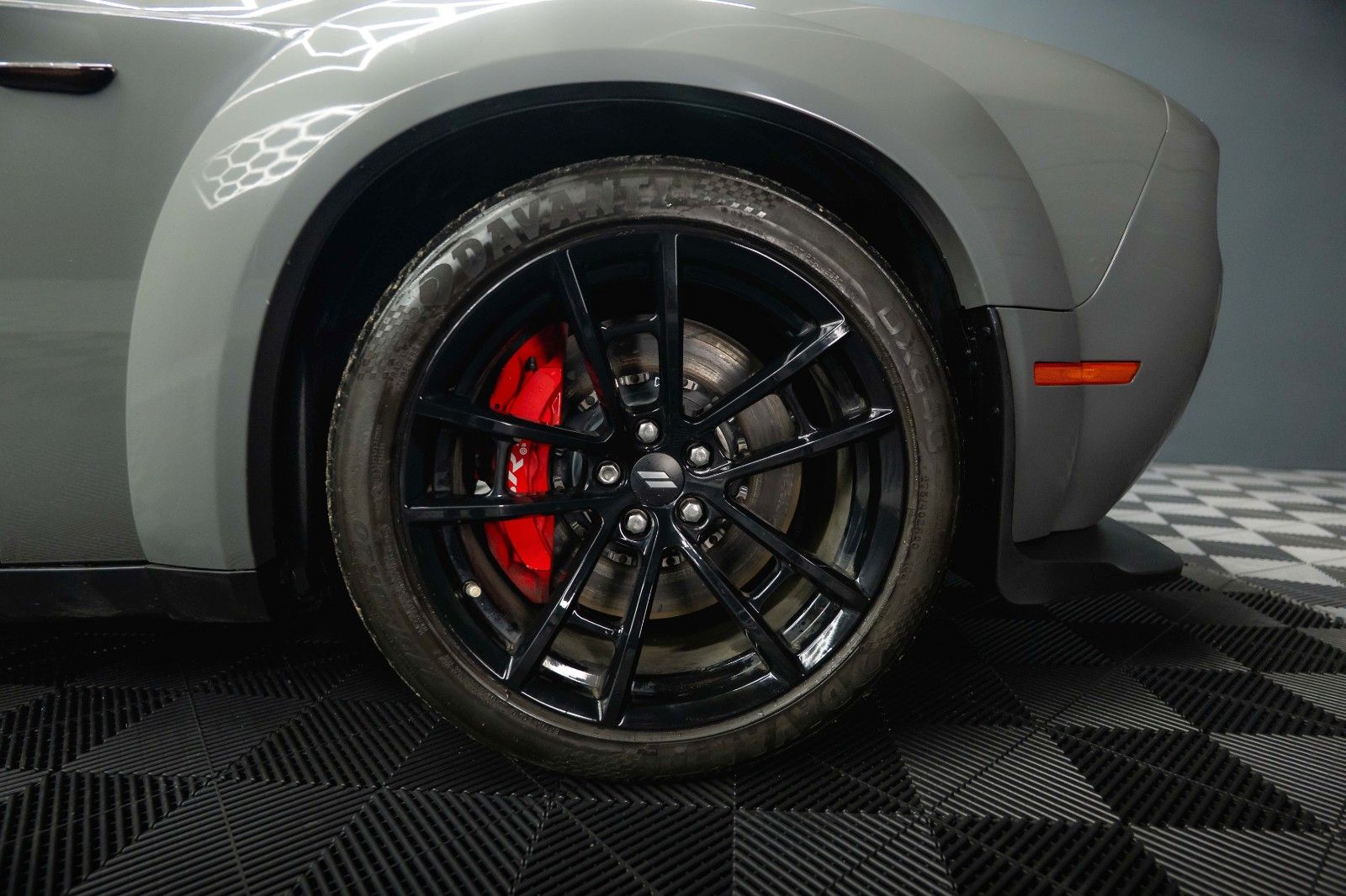 Fahrzeugabbildung Dodge Challenger 6.4 V8 SRT 392 R/T SCAT PACK WIDEBODY