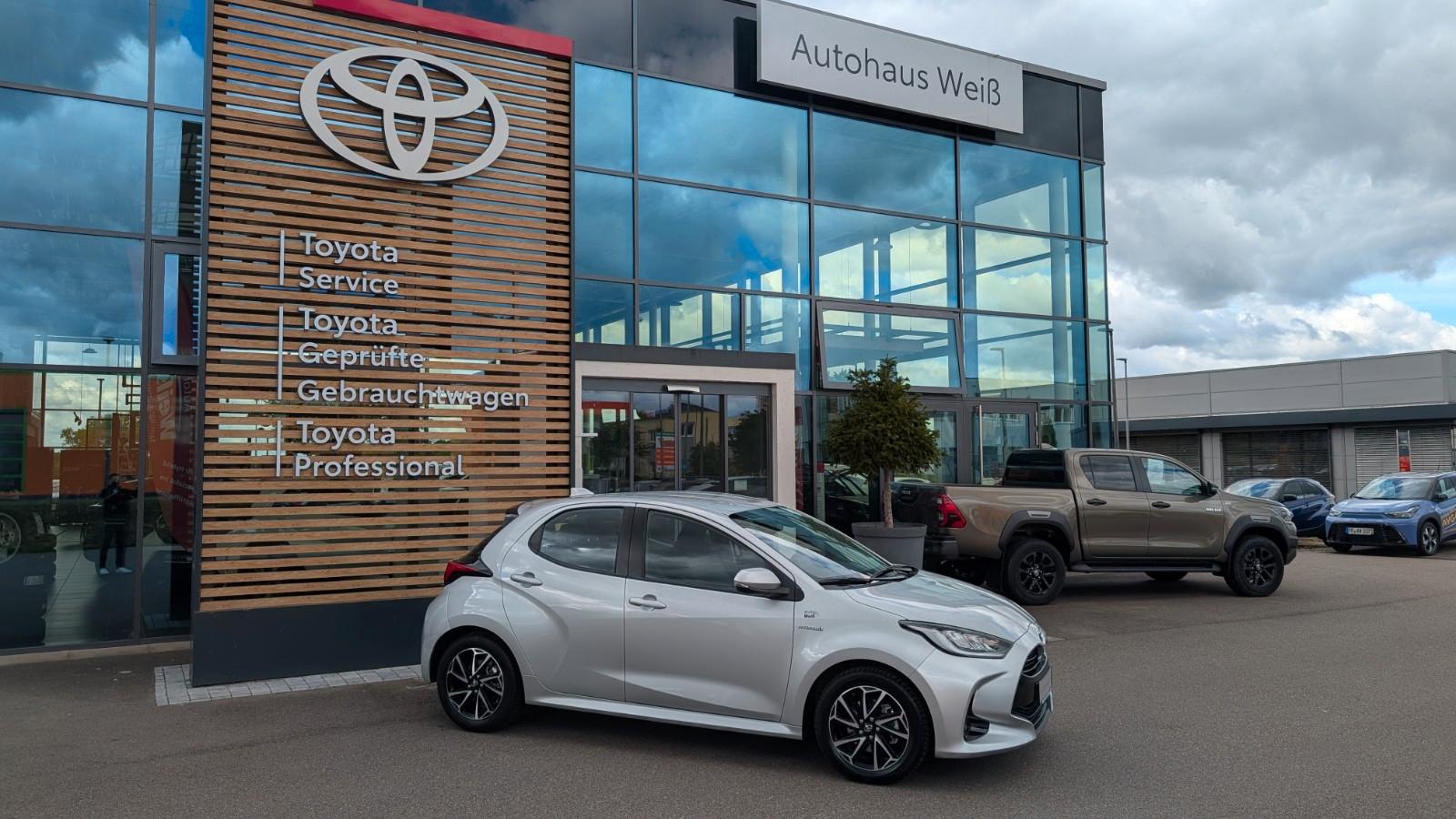 Toyota Yaris Hybrid Club TOP Zustand