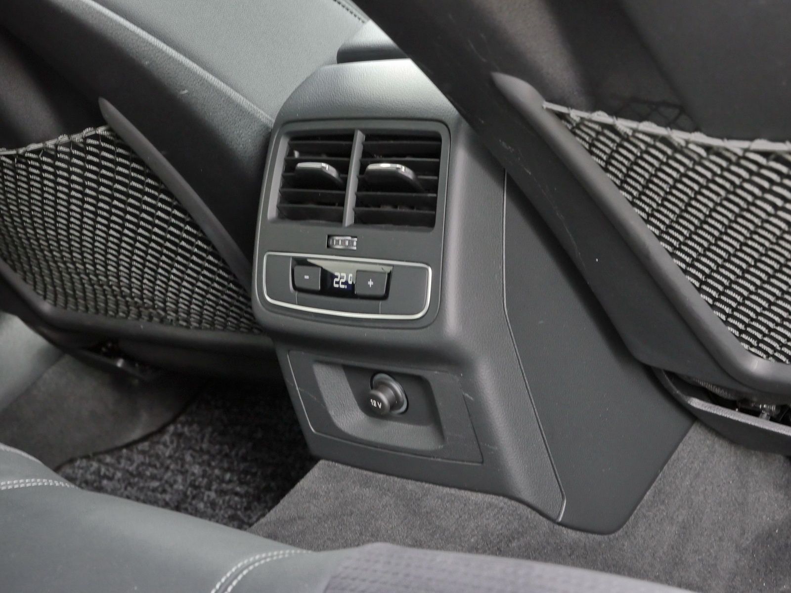 Audi A4 - Bild 17