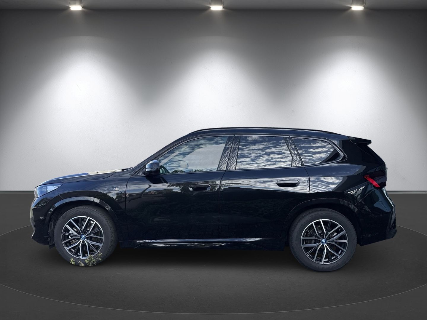 BMW iX1 30 xDrive M Sport harman kardon Anhängerkupp foto 3