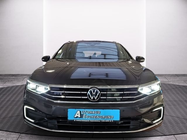 Fahrzeugabbildung Volkswagen Passat Variant 1.4 DSG Hybrid GTE UPE 62TEUR PAN