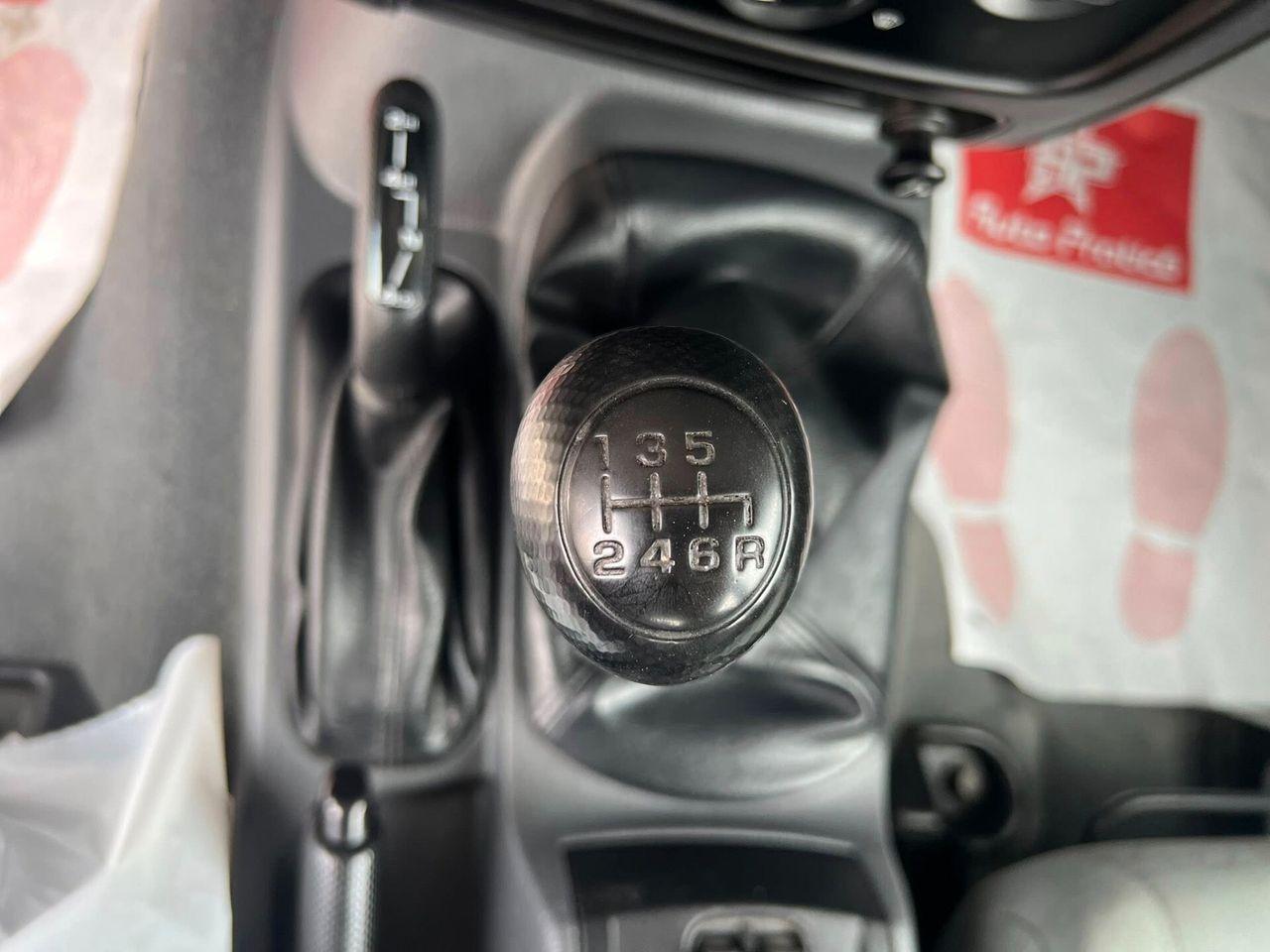 Jeep Cherokee 2006 — photo 11