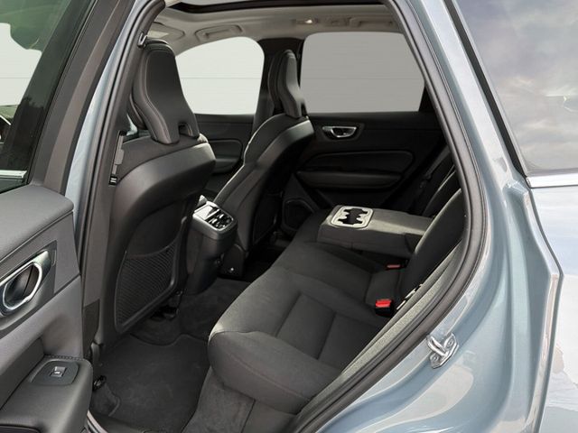 Volvo XC60 Momentum Pro 2WD
