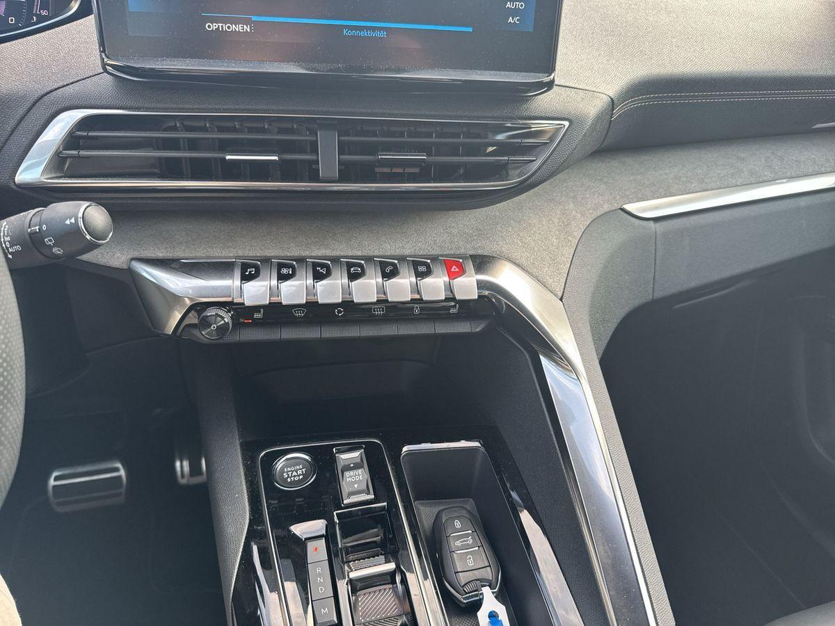 Peugeot 3008 GT / Allwetterreifen / Sitzheizung / Kamera