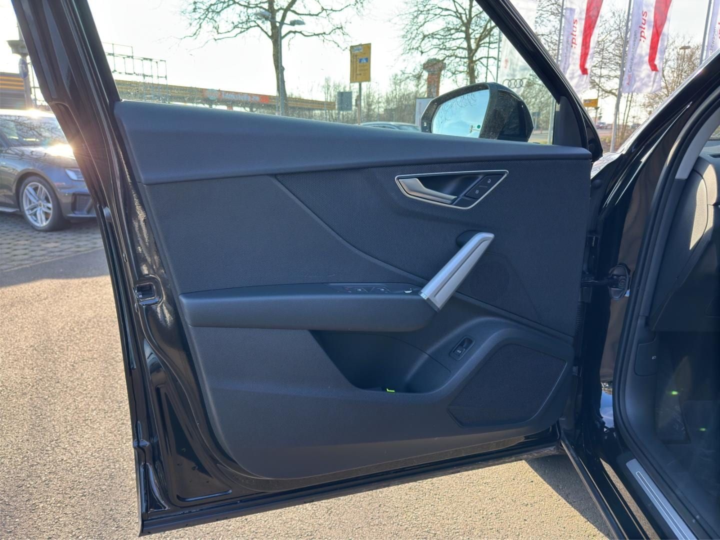 Fahrzeugabbildung Audi Q2 Advanced 35 TDI S tronic Navi LederACC