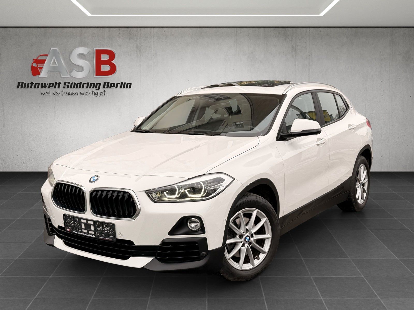 BMW X2 sDrive 18i*Automatik*LED*Navi*Panorama foto 17