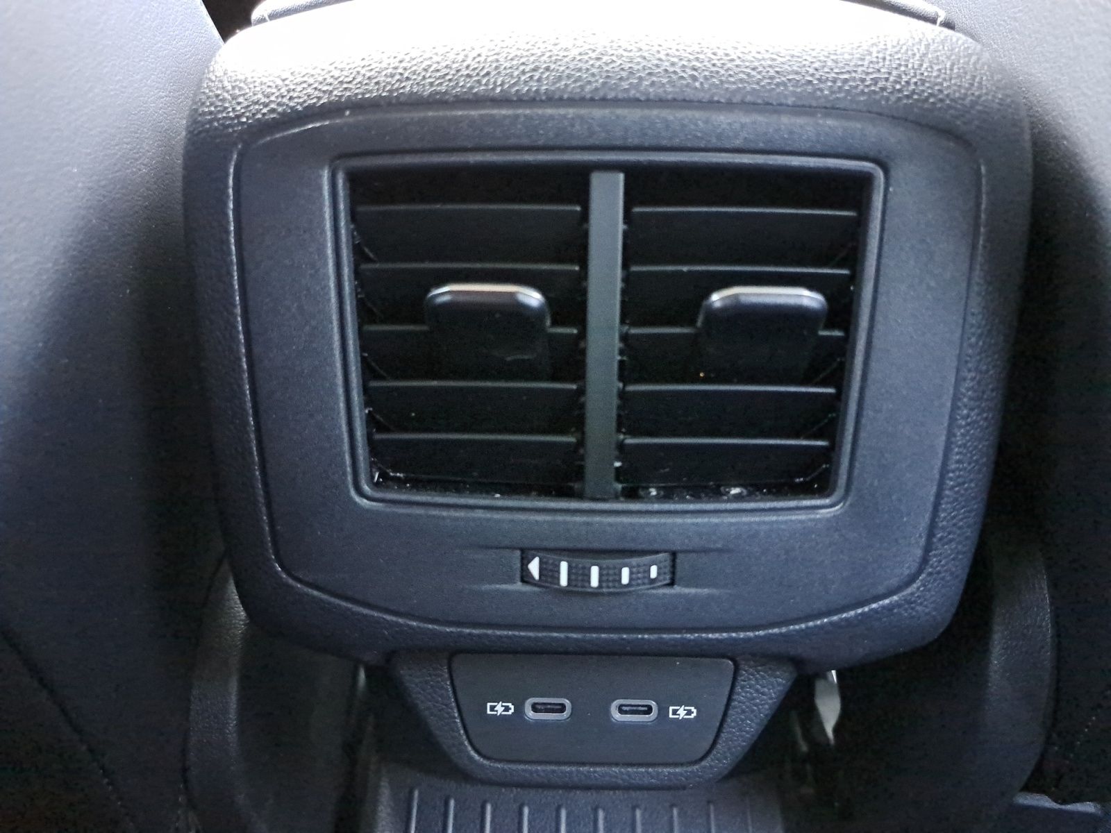 Volkswagen T-Roc - Bild 27