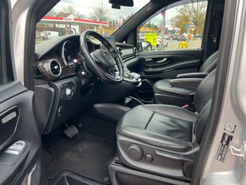 Mercedes V 220 - 7