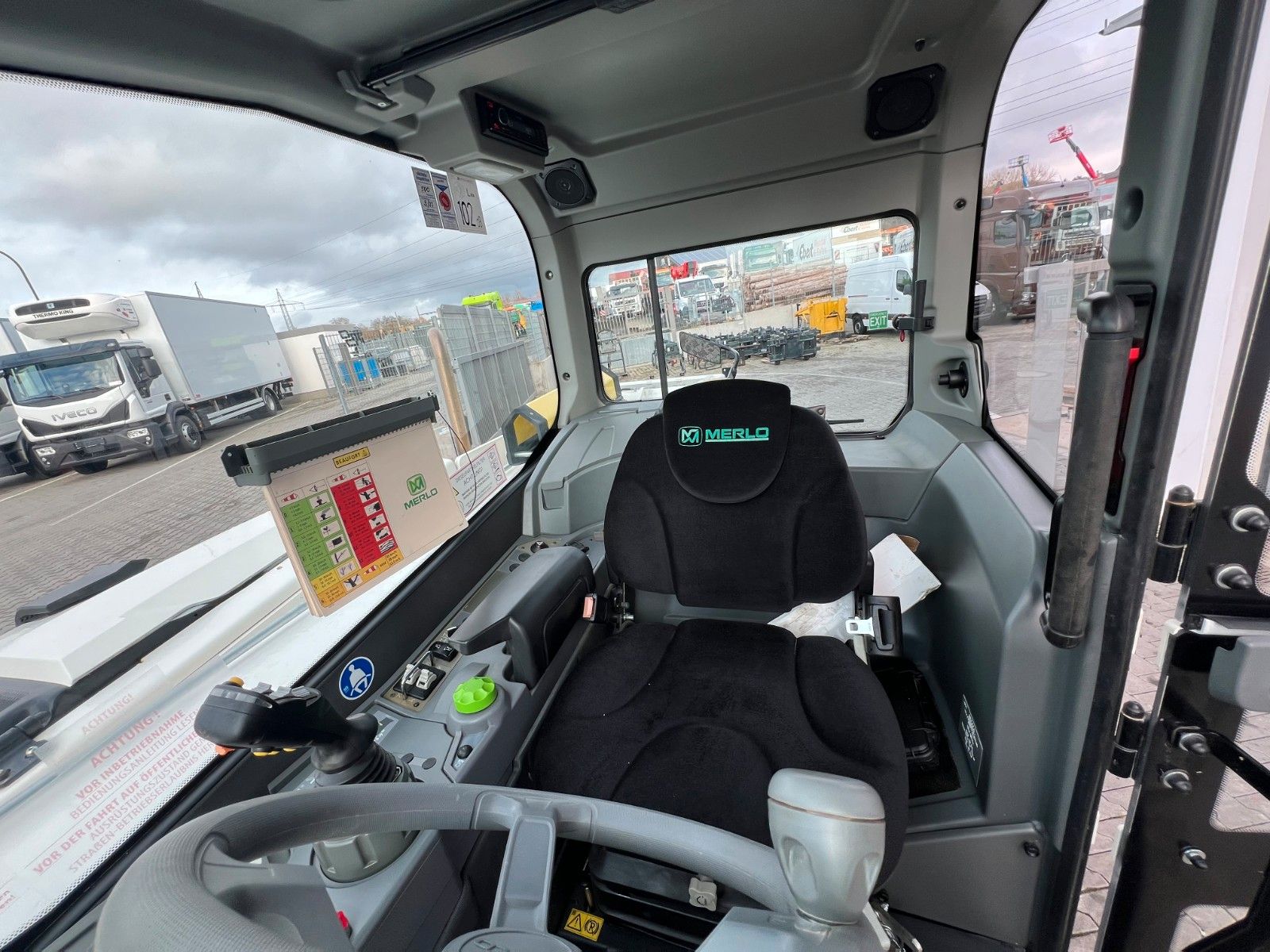 Fahrzeugabbildung Merlo P35.11 / nur 148h! /  Pratzenabstützung