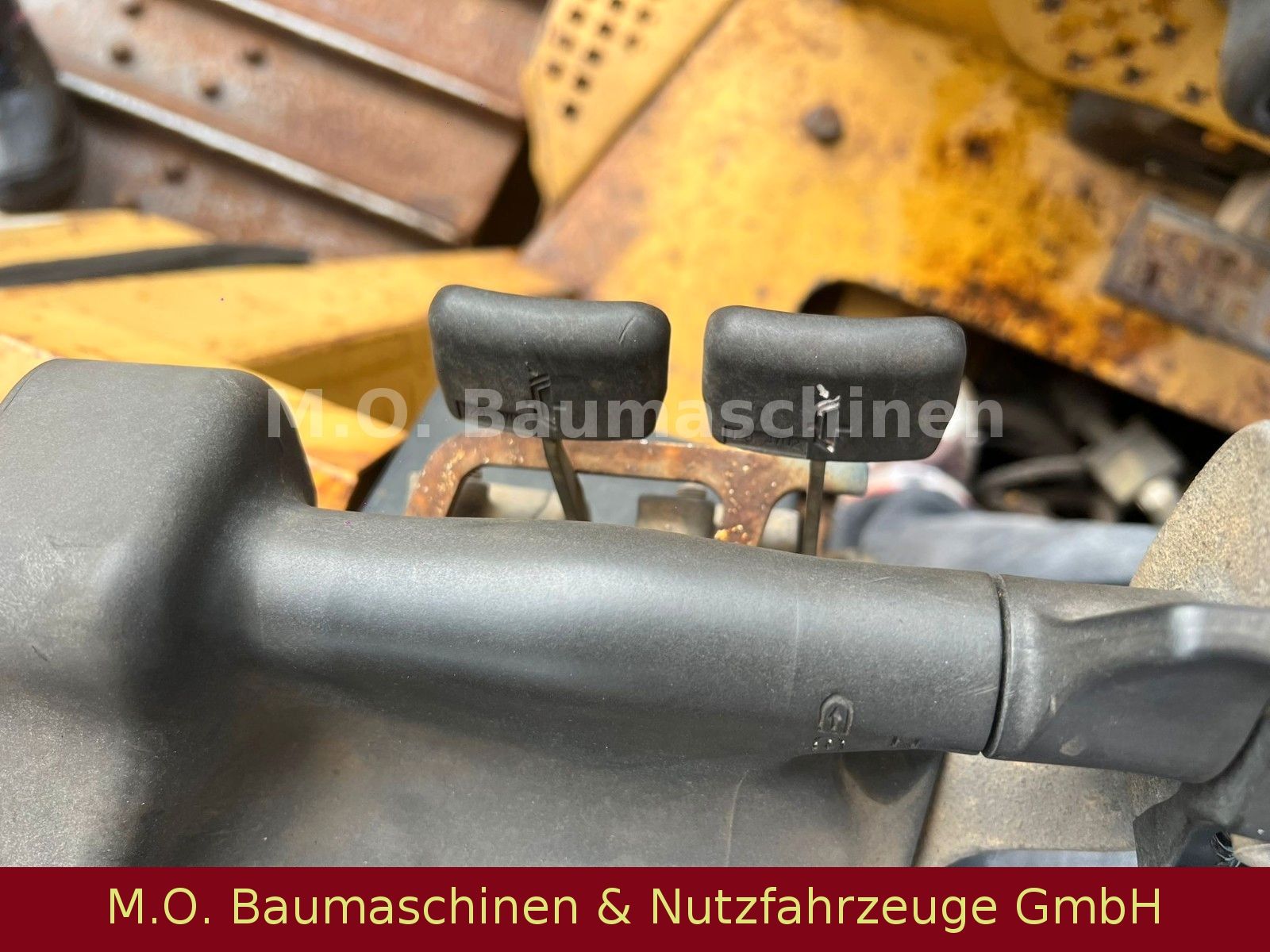 Fahrzeugabbildung CAT Caterpillar D 5 N LGP