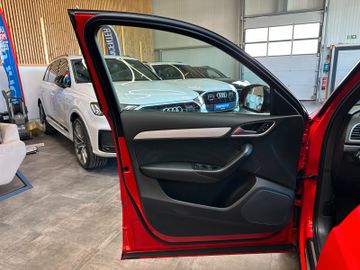 Audi Q3 2.0 TDI quattro *BiXenon*Pano*AHK*SLine*