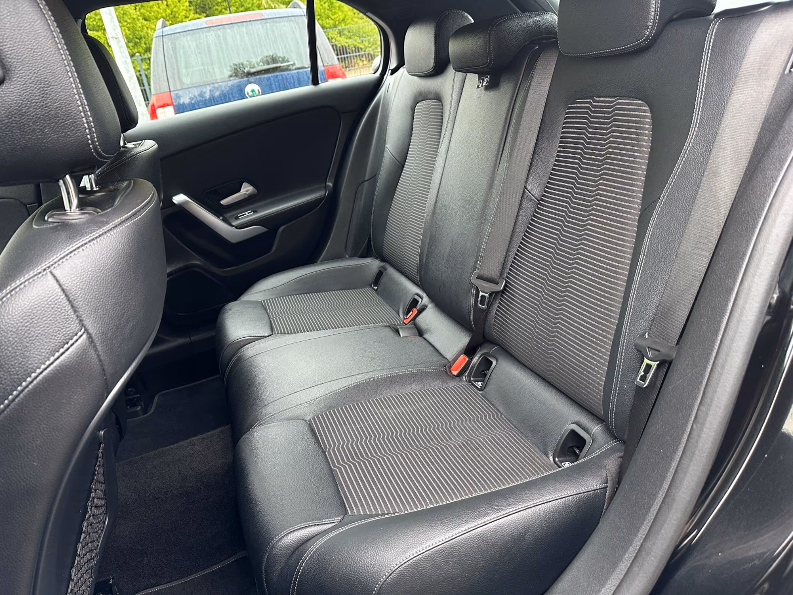 Mercedes-Benz A-Class AUTOMATIK LEDER SHZ RFK, миниатюра 13