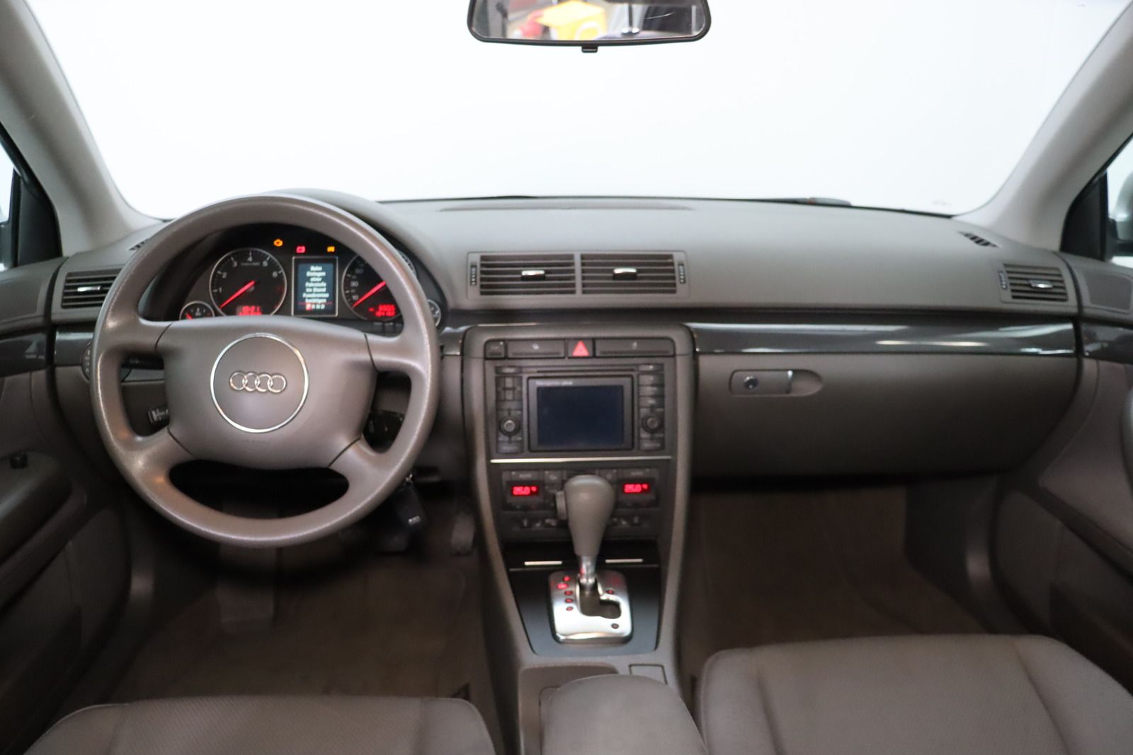 Fahrzeugabbildung Audi A4 1.8 T * HU/AU bis 05.2027 * Xenon * Navi