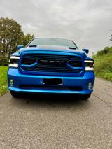 Dodge RAM 1500 - blaue Dodge RAM