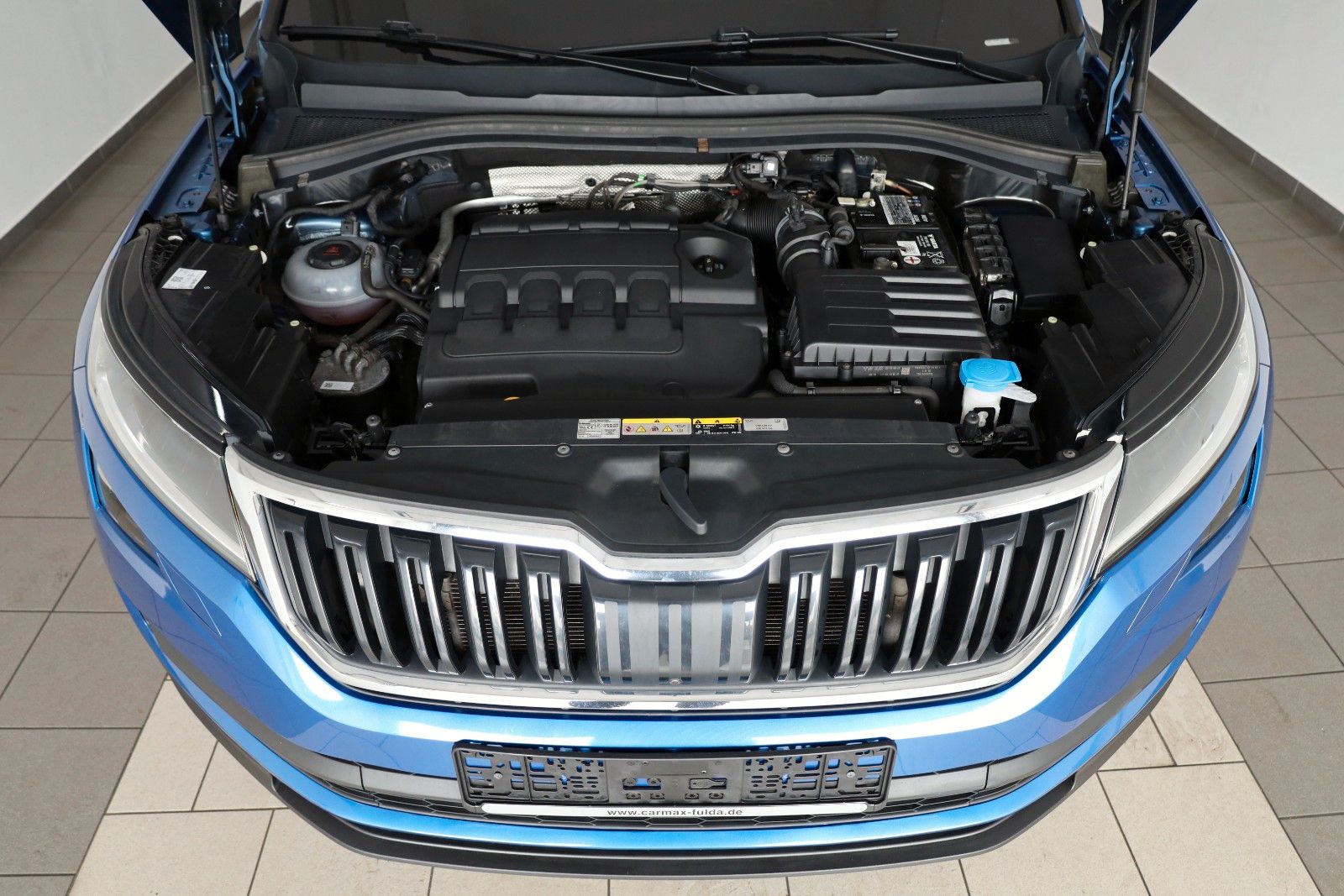 Fahrzeugabbildung SKODA Kodiaq Drive 125 4x4 7 Si,Navi,LED,ACC,AHK,SR+WR