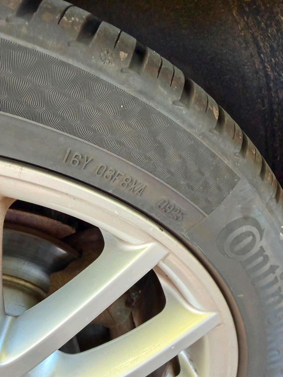 Volkswagen Golf 2012 — photo 14