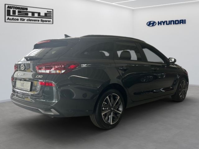 Fahrzeugabbildung Hyundai i30cw Advantage MY25 Plus-Paket NAVI+PDC vorne u